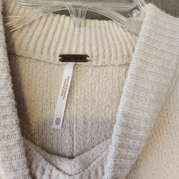 Free People Cream Crew Neck Sweater - Picture 3 of 4